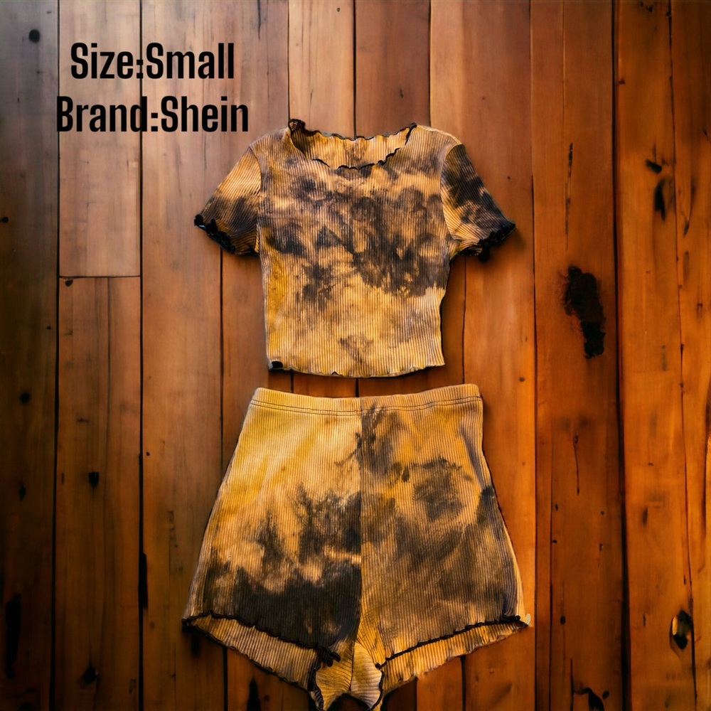 Women’s SHEIN Shorts and T-Shirt Set Size Small